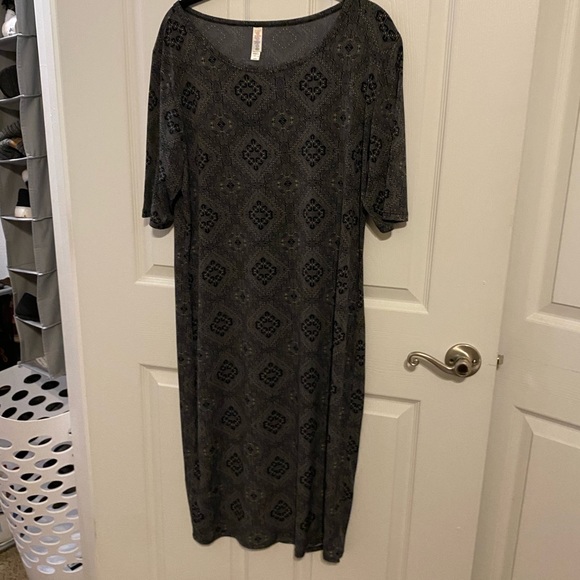 LulaRoe Julia 2XL - Picture 1 of 2
